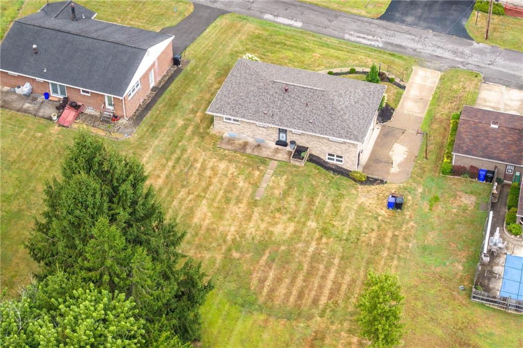 1215 Cascade Road Monaca, PA 15061 - Photo 5 of 27