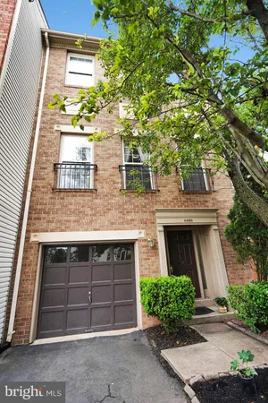 $3,100 | 44030 Gala Circle, Ashburn, VA 20147