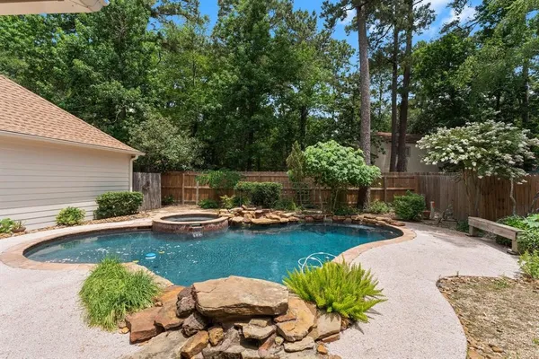 $4,300 | 29 Berry Blossom Drive, The Woodlands, TX 77380