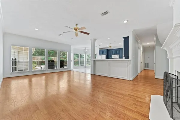 $4,300 | 29 Berry Blossom Drive, The Woodlands, TX 77380