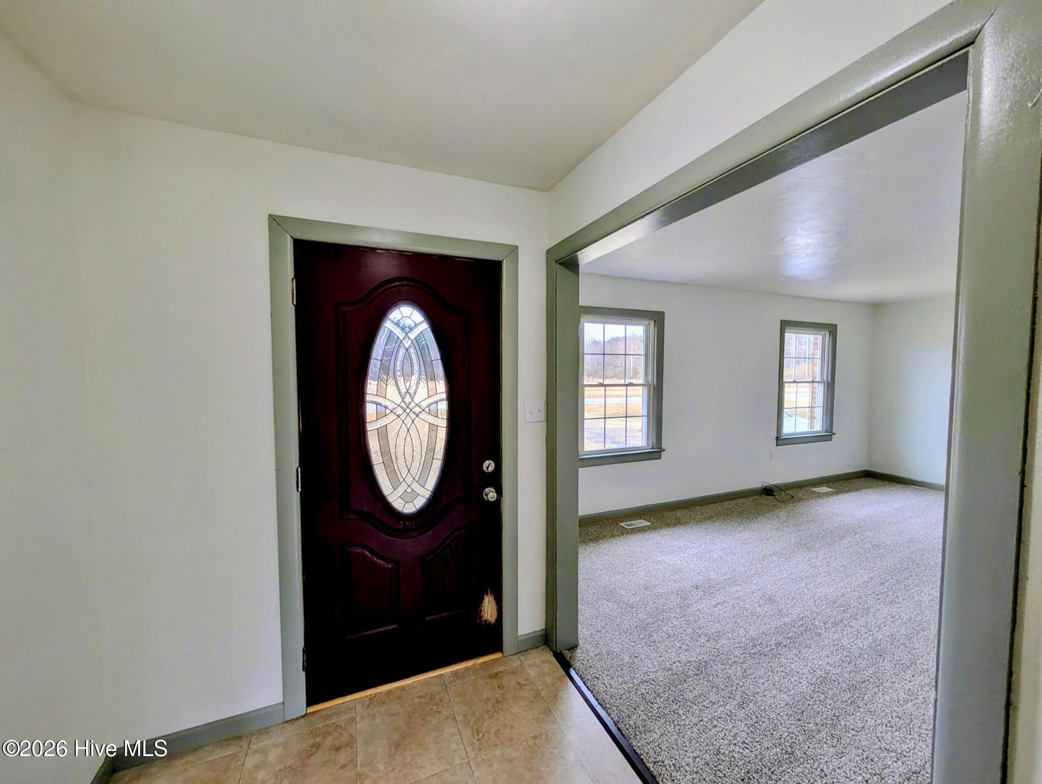 5 Keys Cross Road Hobbsville, NC 27946 - Photo 5 of 42 Front Foyer