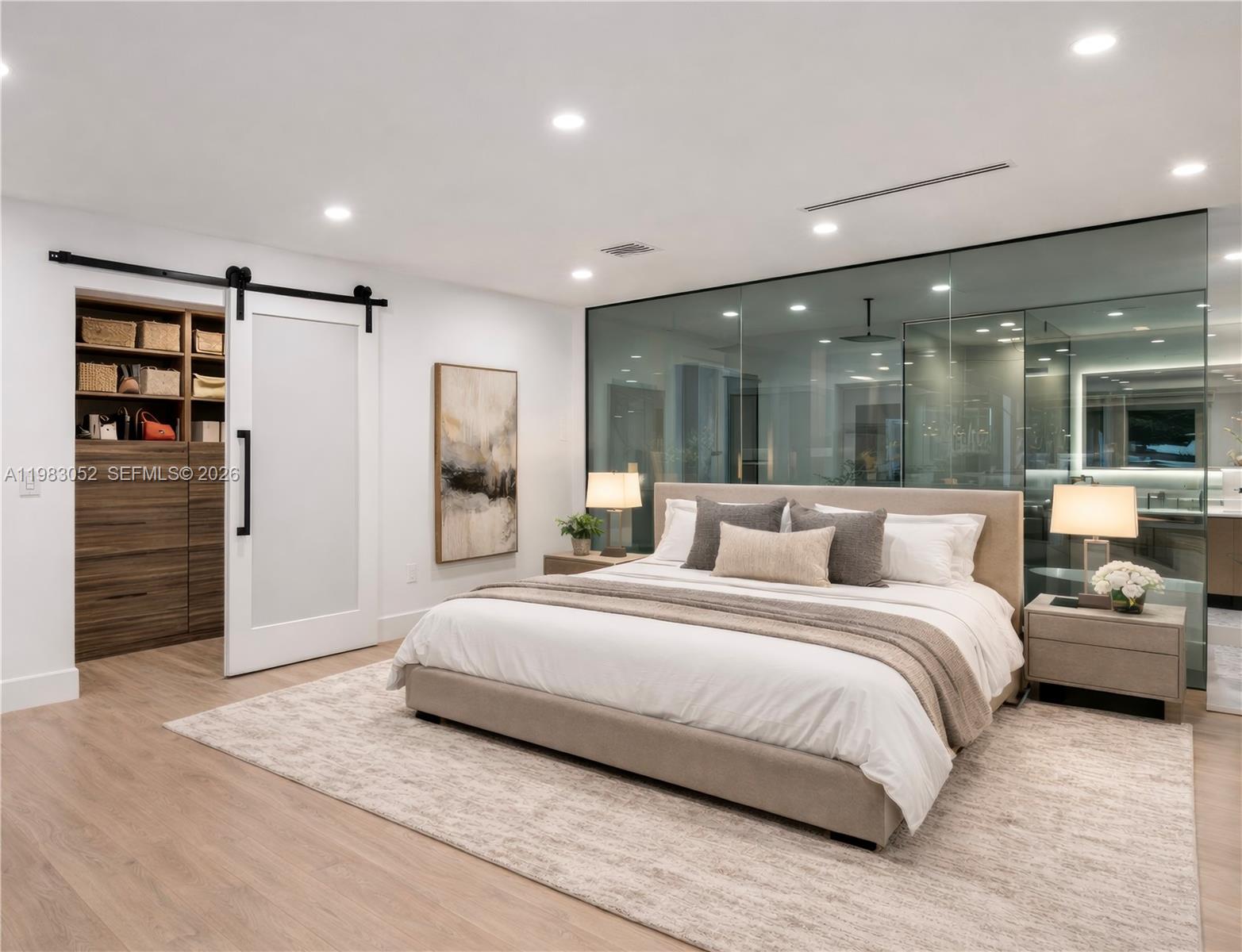 1560 Cleveland Road Miami Beach, FL 33141 - Photo 7 of 15