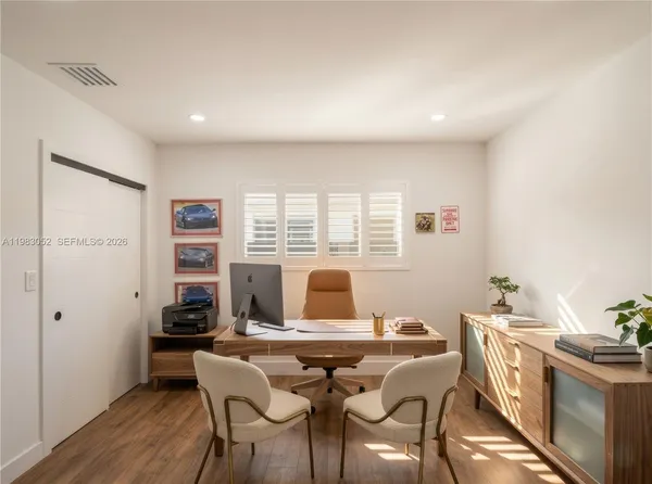 $3,850,000 | 1560 Cleveland Road, Miami Beach, FL 33141