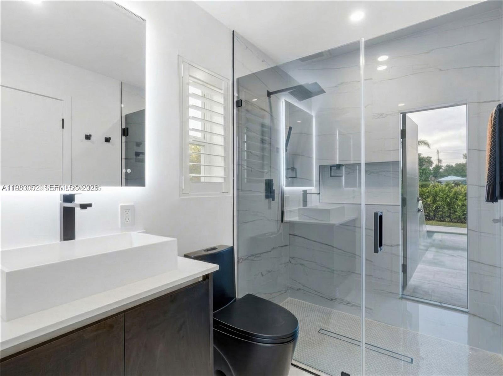 1560 Cleveland Road Miami Beach, FL 33141 - Photo 10 of 15