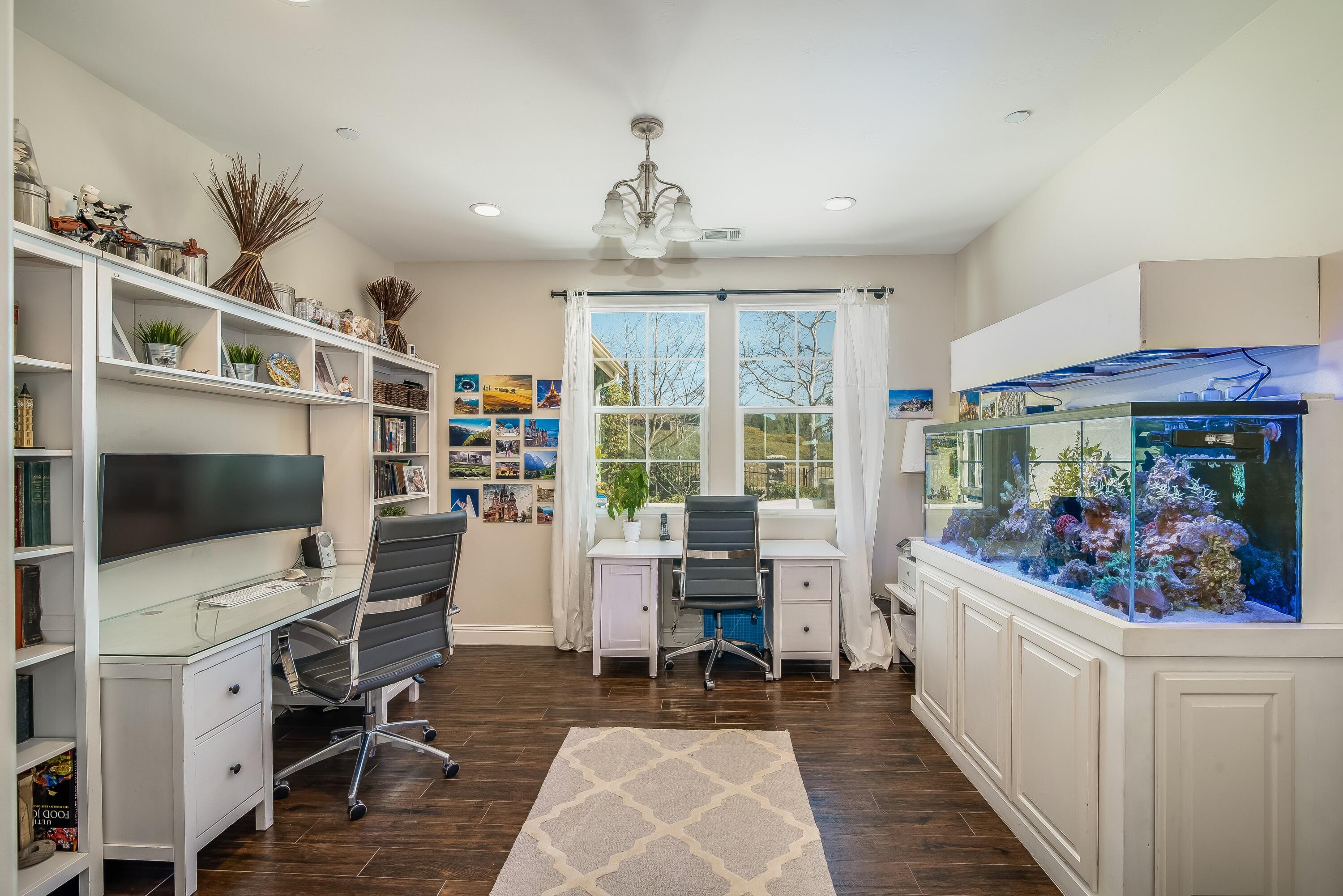 720 Mesa Drive Solvang, CA 93463 - Photo 18 of 44 017_Den or Home Office