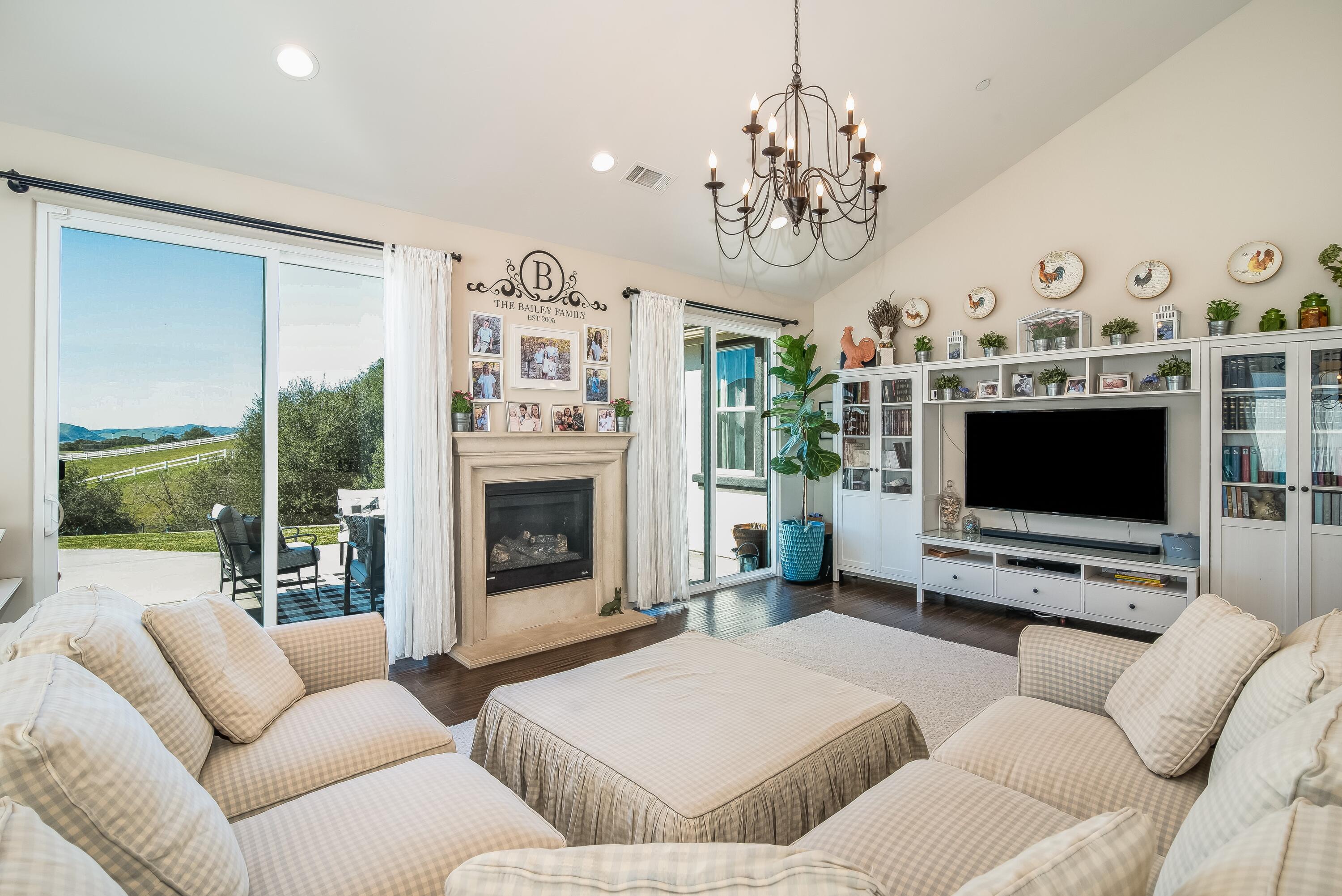 720 Mesa Drive Solvang, CA 93463 - Photo 6 of 44 006_The Living Room
