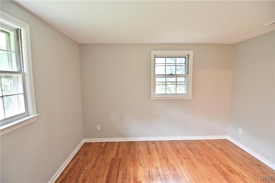 5084 Fairlawn Road Center Valley, PA 18034 - Photo 13 of 19 Gallery Image 13
