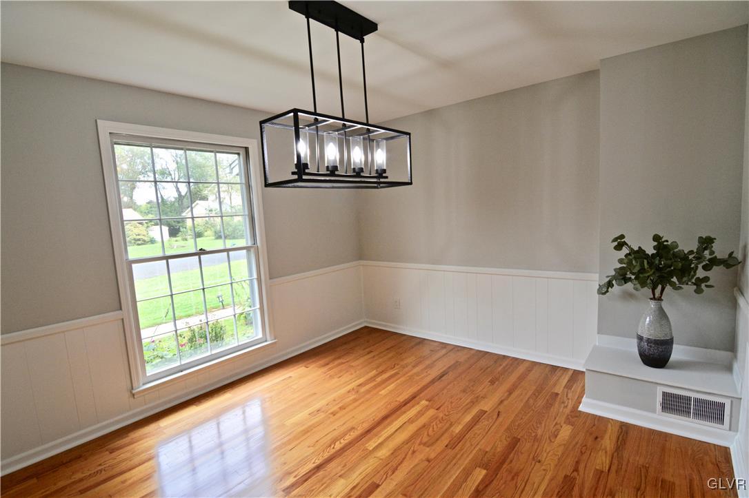 5084 Fairlawn Road Center Valley, PA 18034 - Photo 6 of 19 Gallery Image 6