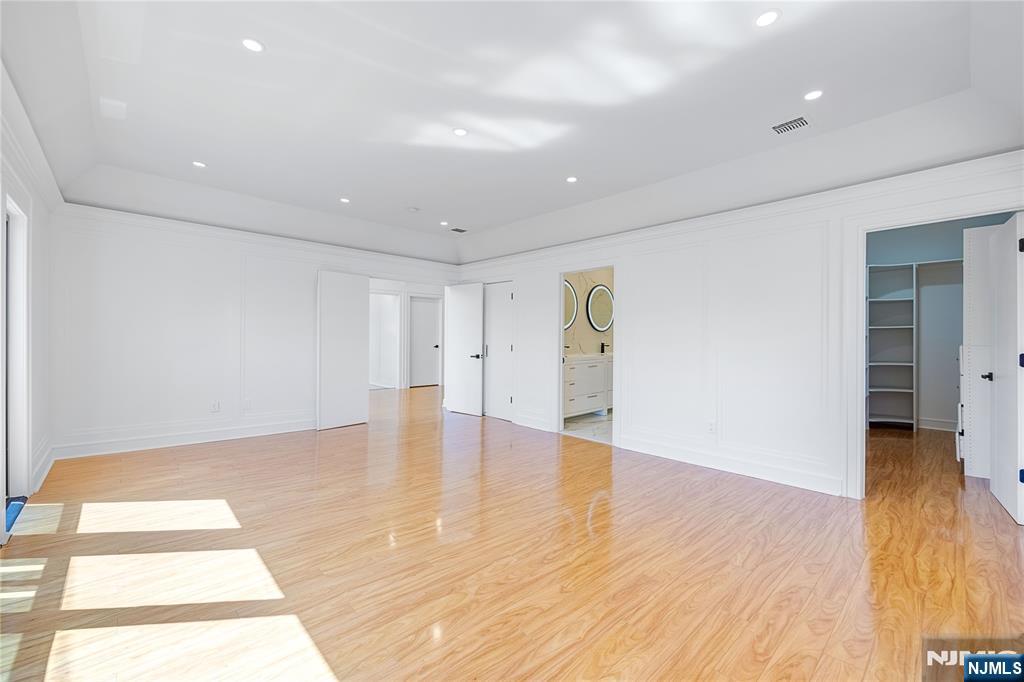 1080 River Road Edgewater, NJ 07020 - Photo 26 of 48