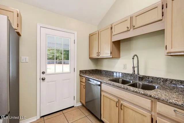 $1,650 | 10617 Maple Street, Vancleave, MS 39565