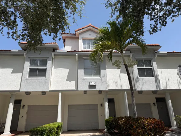 $2,875 | 2052 Alta Meadows Lane, Unit 2205, Delray Beach, FL 33444
