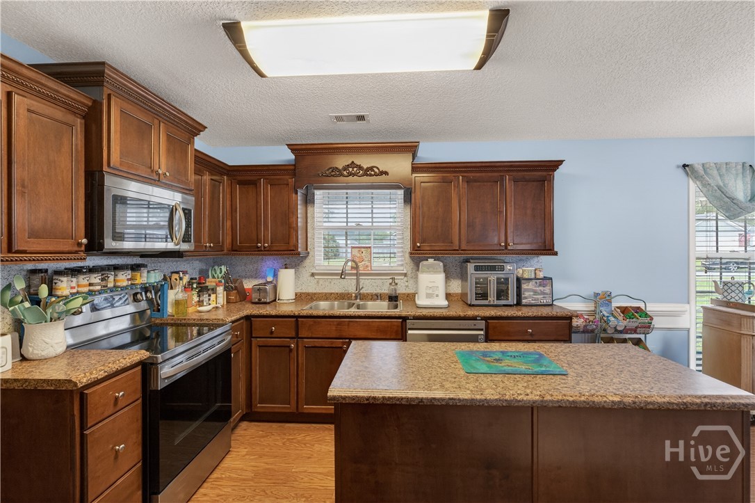 426 Mancy Garrason Loop Ludowici, GA 31316 - Photo 17 of 55