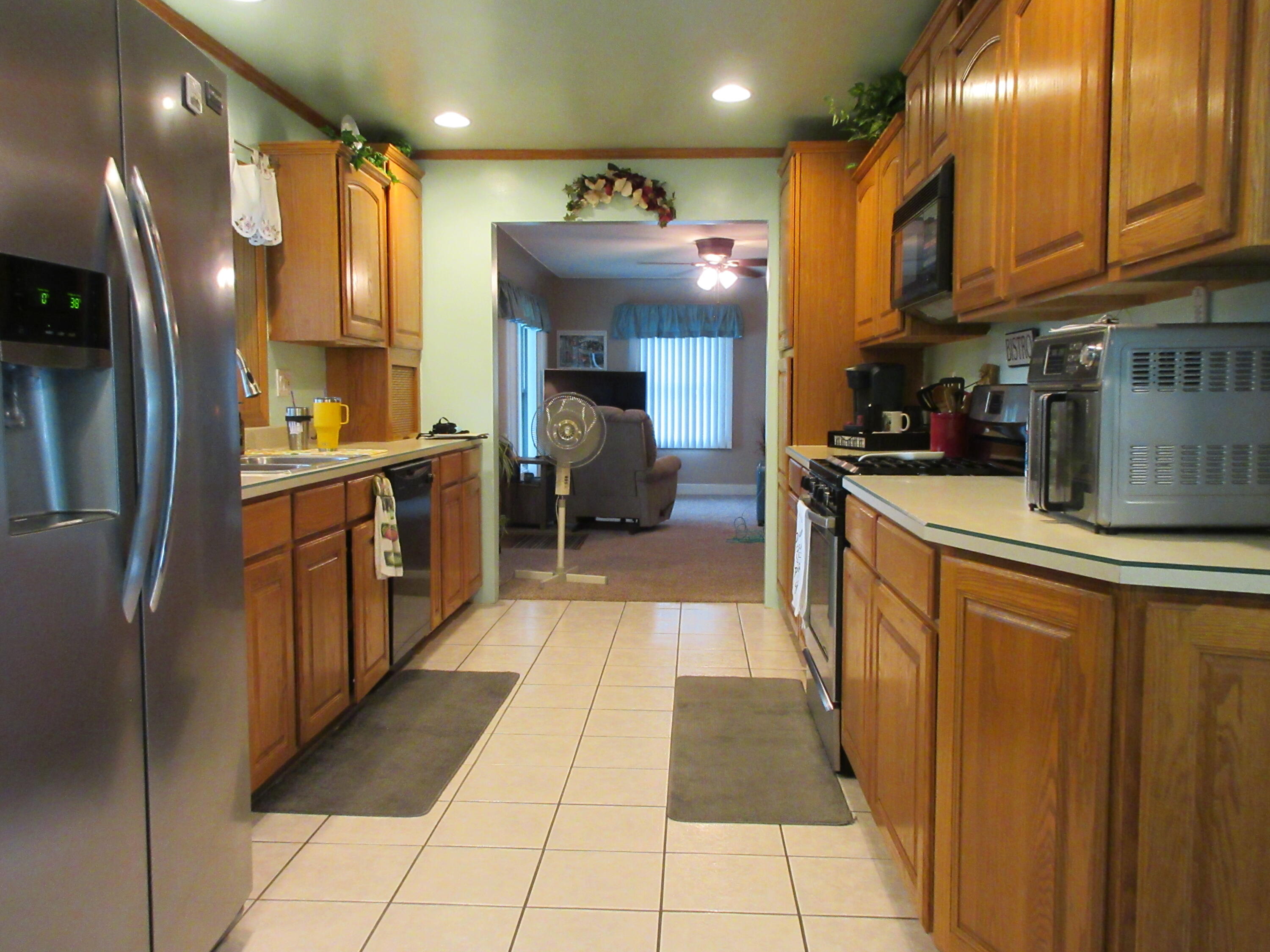 3353 Reynolds Road Jackson, MI 49201 - Photo 9 of 43 IMG_0276