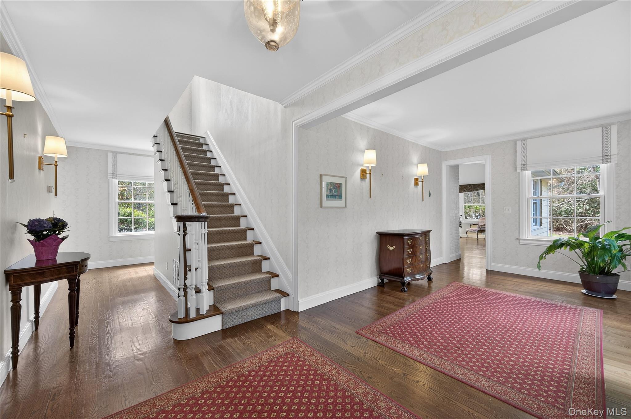 1862 Muttontown Road Syosset, NY 11791 - Photo 3 of 33