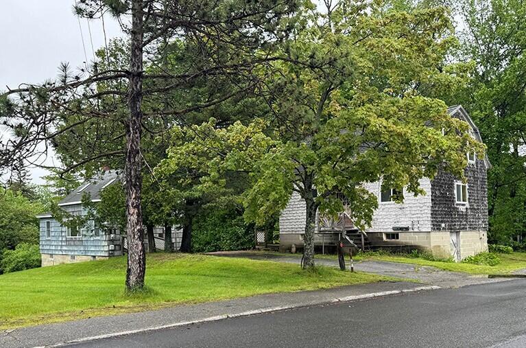 25 Pray Street Gardiner, ME 04345 - Photo 2 of 30 20250610194054395798000000-o