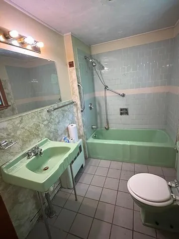 $175,000 | 25 Pray Street, Gardiner, ME 04345