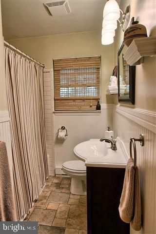 403 Clinton Road Harrisburg, PA 17109 - Photo 7 of 14 Gallery Image 7