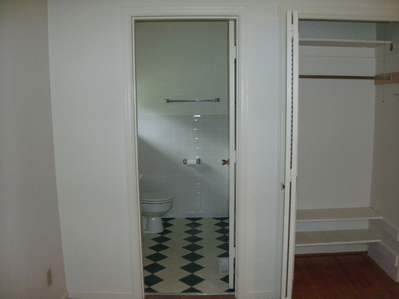 3266 Rasmont Road Roanoke, VA 24018 - Photo 14 of 18 15
