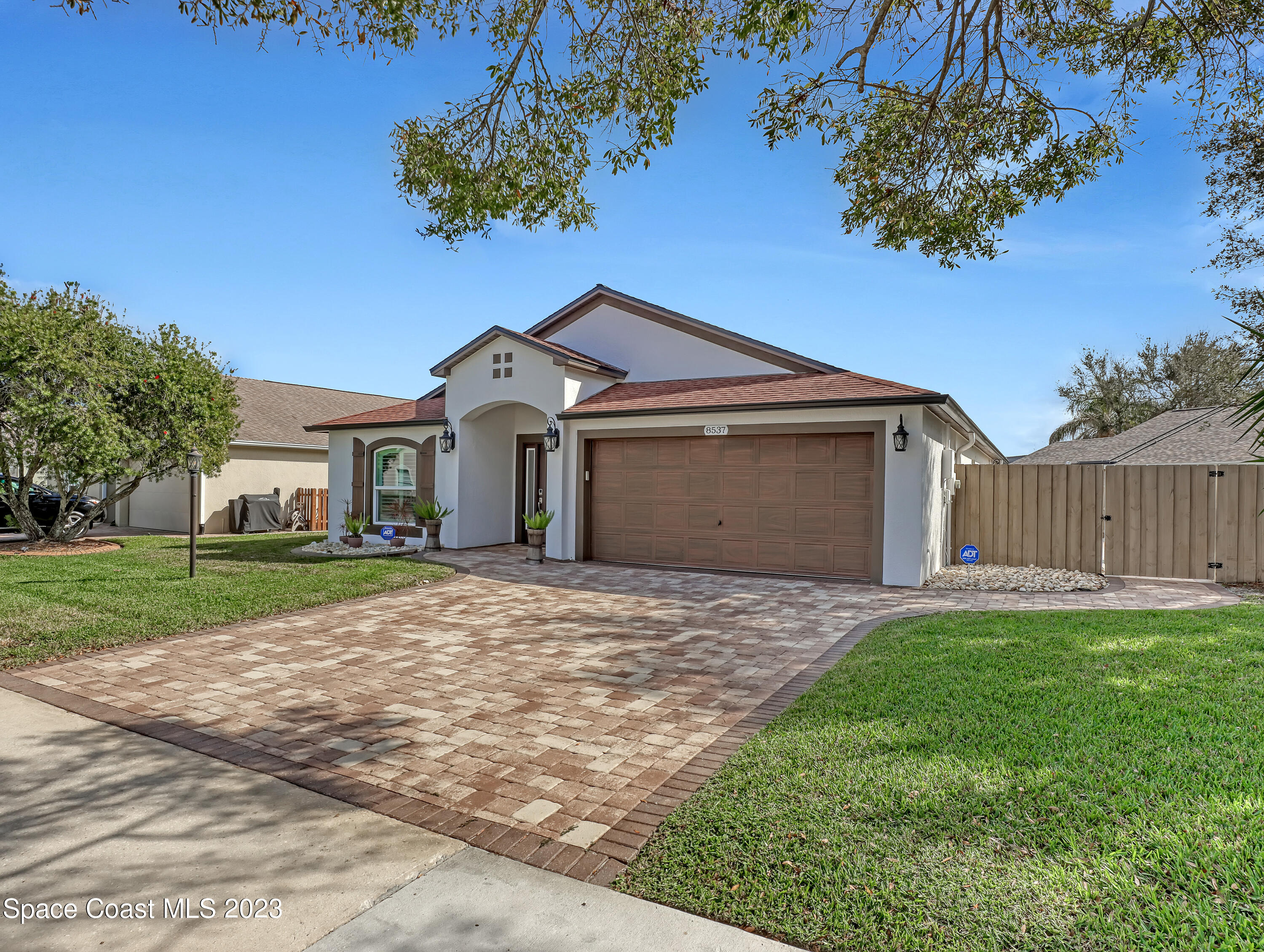 8537 Mizell Drive Melbourne, FL 32940 - Photo 3 of 51 8537 Mizell (2)