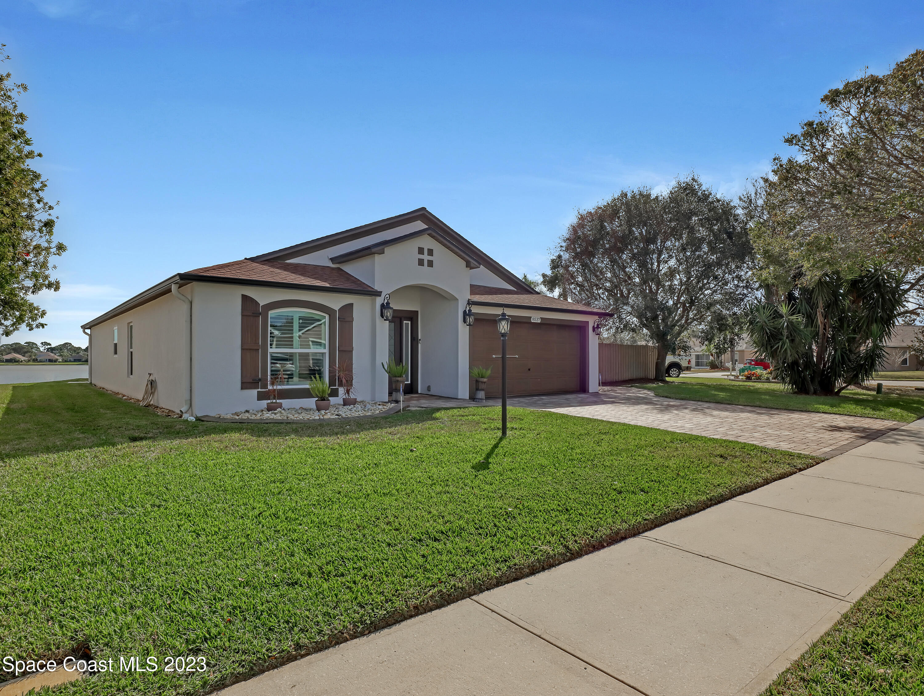 8537 Mizell Drive Melbourne, FL 32940 - Photo 5 of 51 8537 Mizell (4)