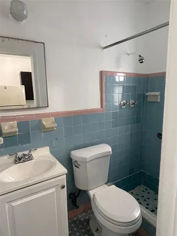 $1,300 | 430 Southwest 6th Avenue, Unit 10, Miami, FL 33130