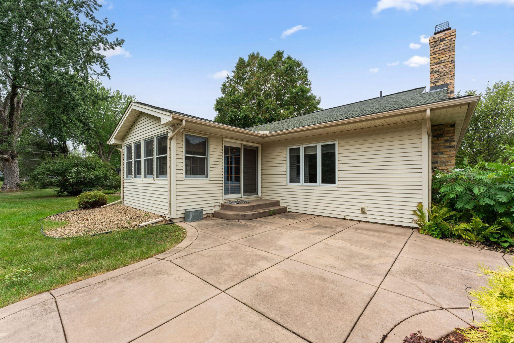 1096 Rome Court Apple Valley, MN 55124 - Photo 25 of 49 Gallery Image 25