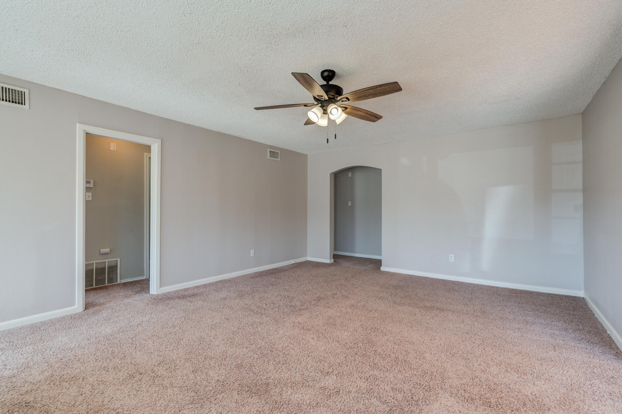 4824 6th Street Lubbock, TX 79416 - Photo 12 of 41 4824-6th-St-Lubbock-TX_8_Living