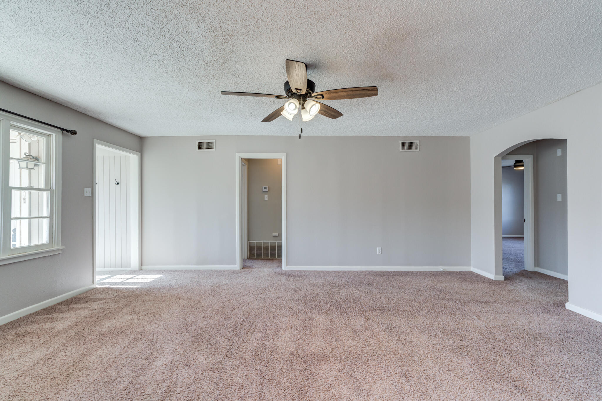 4824 6th Street Lubbock, TX 79416 - Photo 13 of 41 4824-6th-St-Lubbock-TX_9_Living