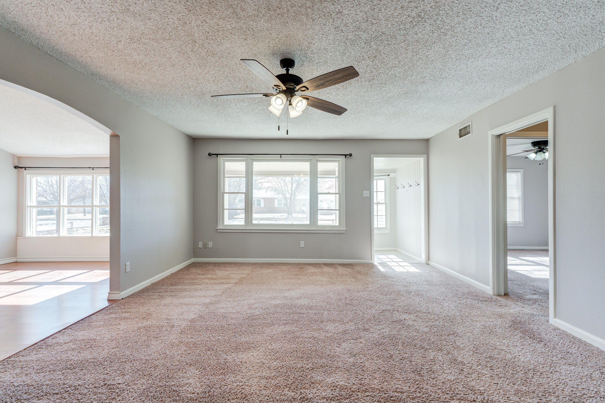 4824 6th Street Lubbock, TX 79416 - Photo 15 of 41 4824-6th-St-Lubbock-TX_11_Living