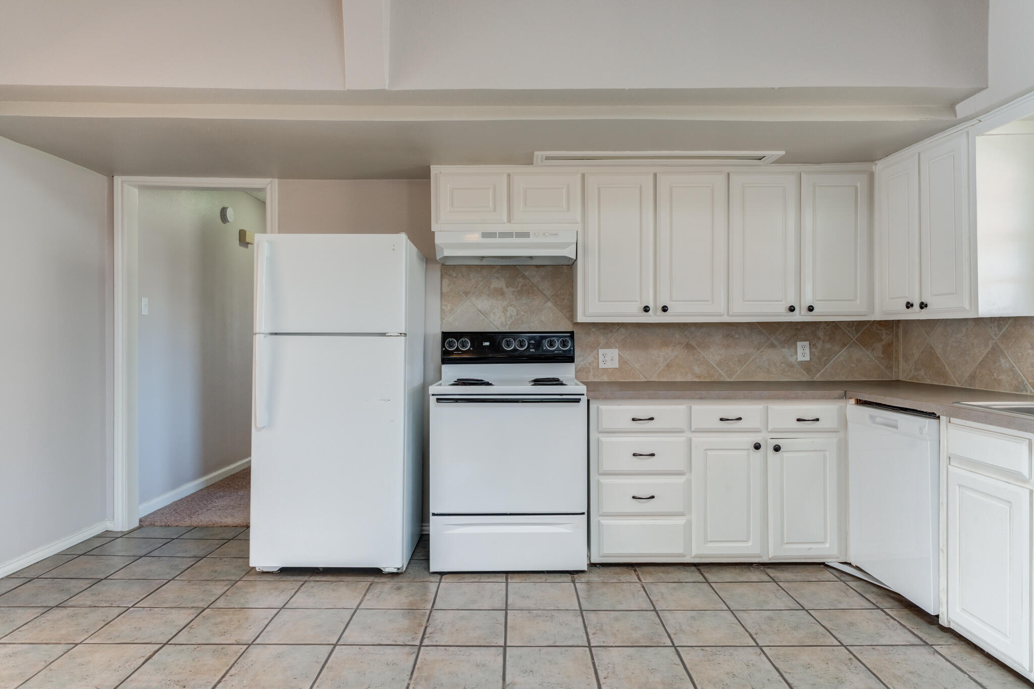 4824 6th Street Lubbock, TX 79416 - Photo 22 of 41 4824-6th-St-Lubbock-TX_20_Kitchen