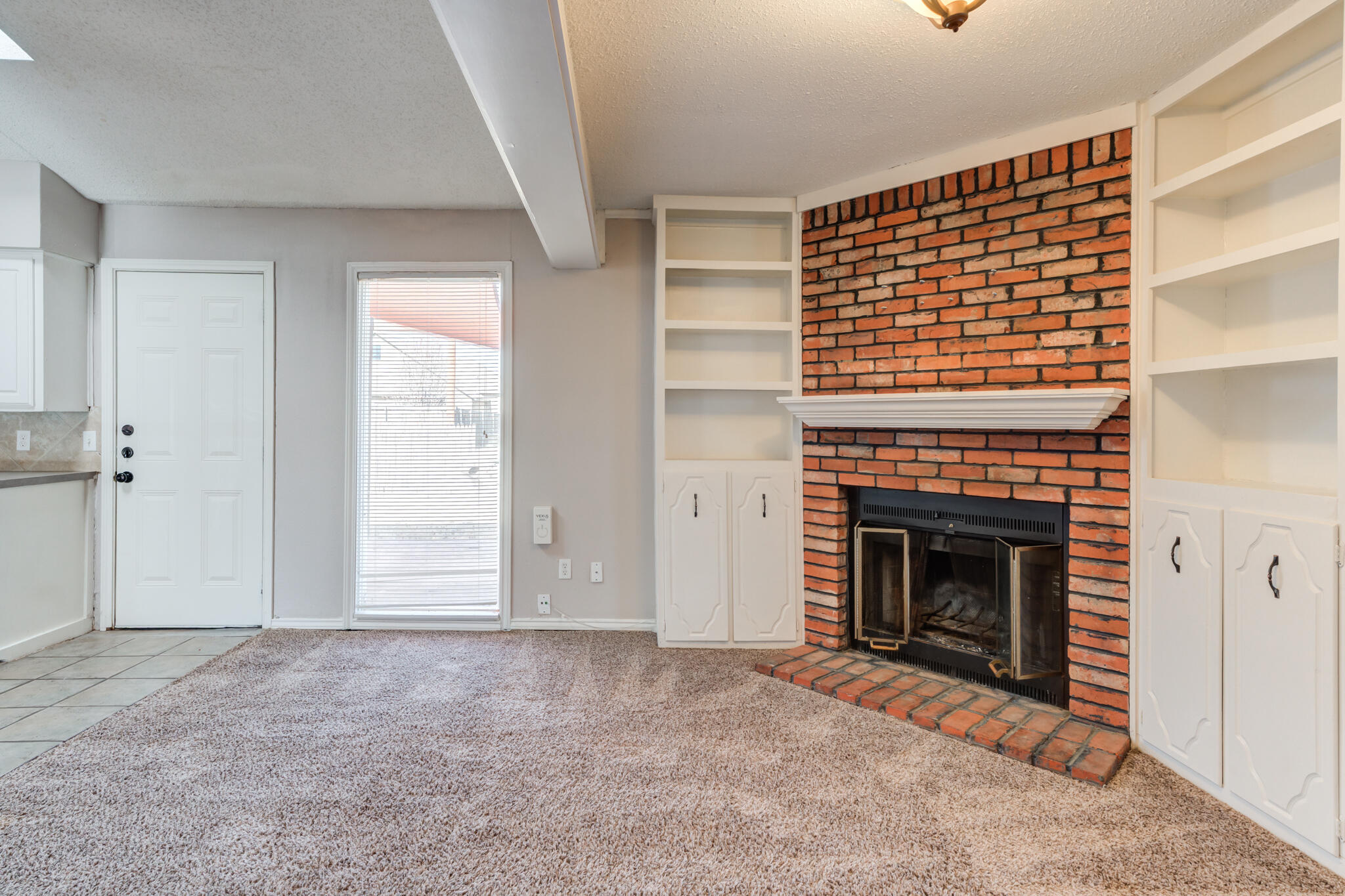 4824 6th Street Lubbock, TX 79416 - Photo 27 of 41 4824-6th-St-Lubbock-TX_26_Living