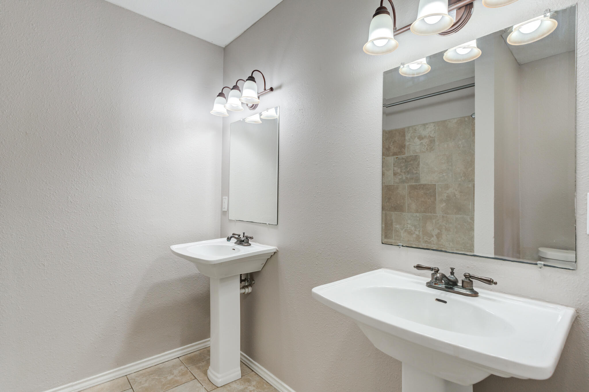 4824 6th Street Lubbock, TX 79416 - Photo 35 of 41 4824-6th-St-Lubbock-TX_35_Bathroom