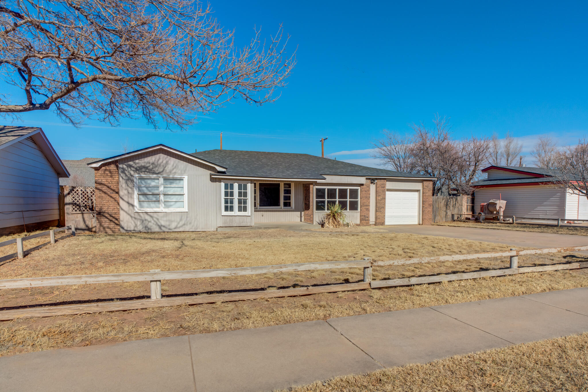 4824 6th Street Lubbock, TX 79416 - Photo 7 of 41 4824-6th-St-Lubbock-TX_3_FrontExterior