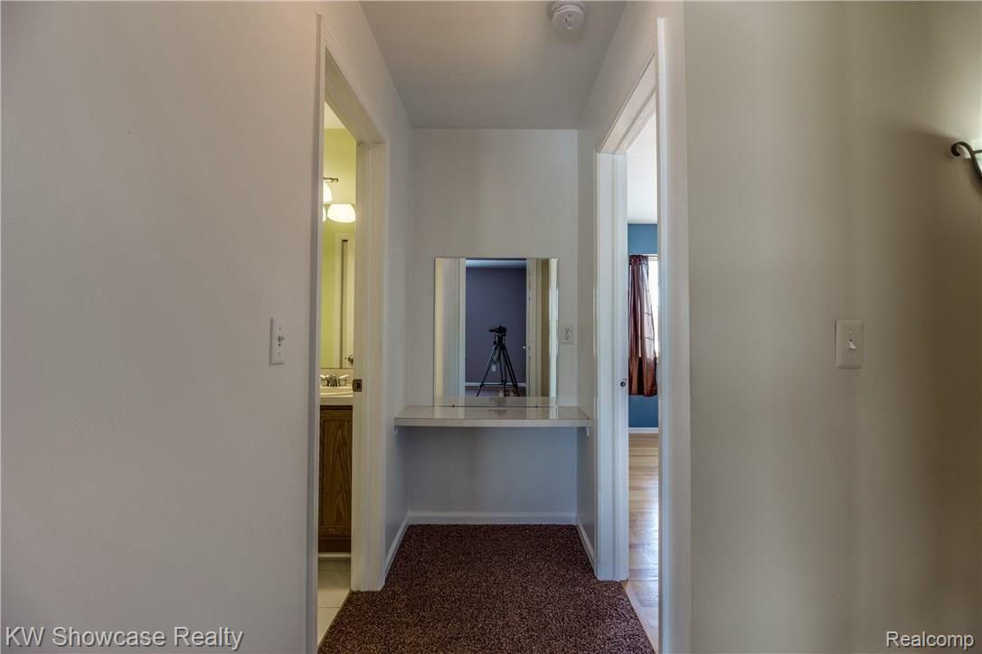 4664 Holly Lake Road Lapeer, MI 48446 - Photo 43 of 59 Interiors (33 of 40).jpg