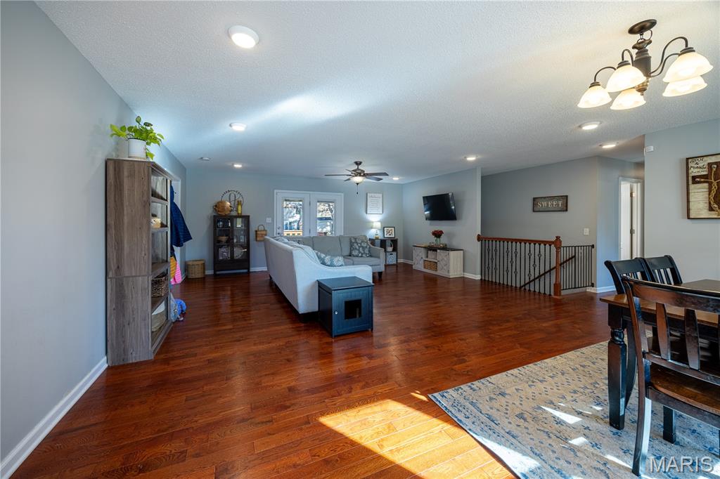 3818 Eagle Ridge Drive Cape Girardeau, MO 63701 - Photo 4 of 55