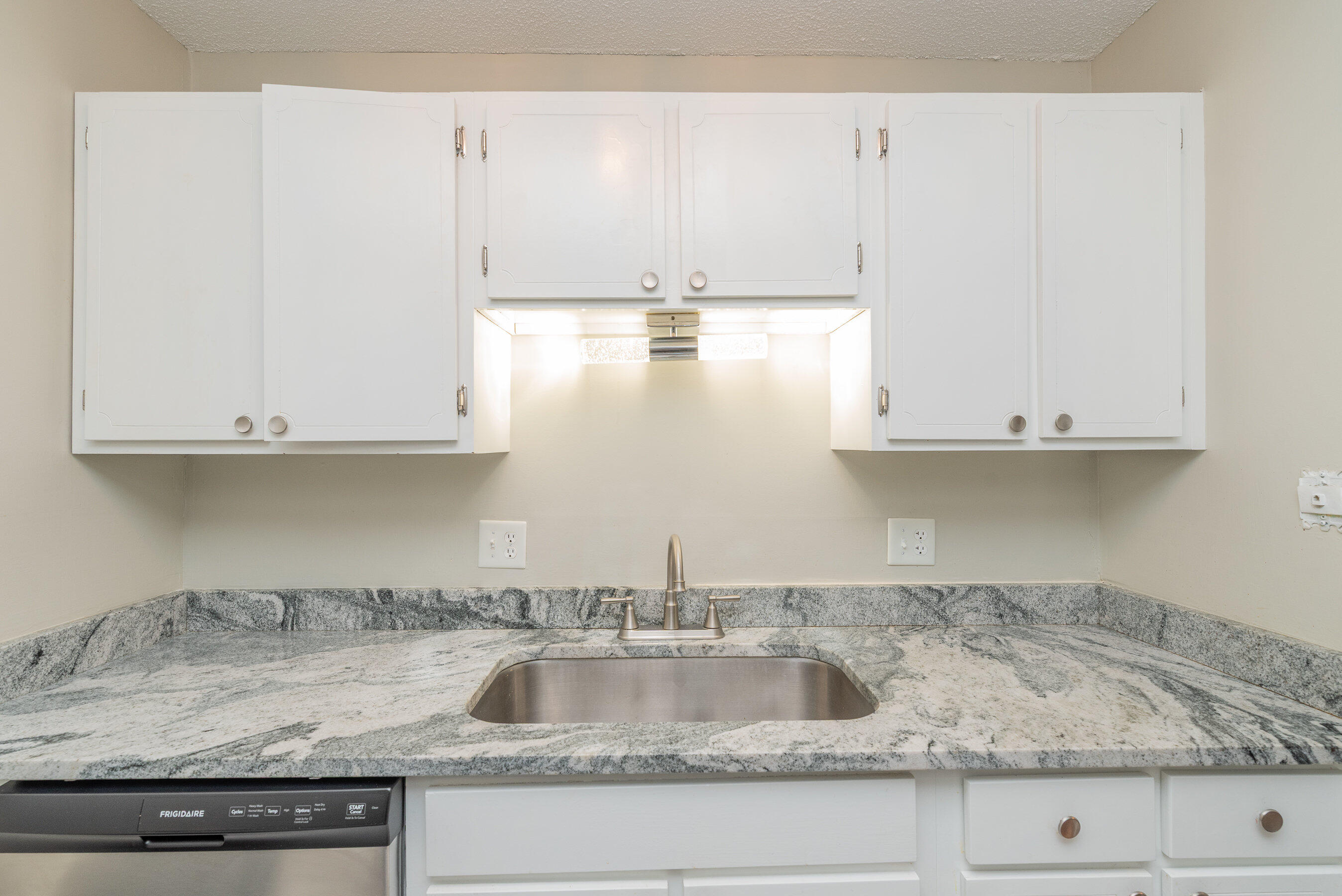321 Laurens Street Southwest, Unit B3 Aiken, SC 29801 - Photo 12 of 25