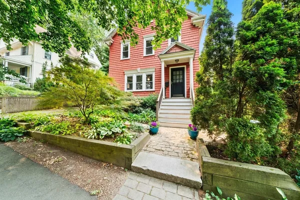 $849,900 | 25 Maple Avenue, Newton, MA 02458