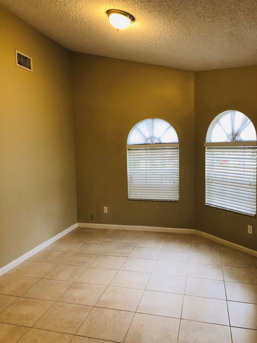 1814 Barnstable Road Wellington, FL 33414 - Photo 4 of 21