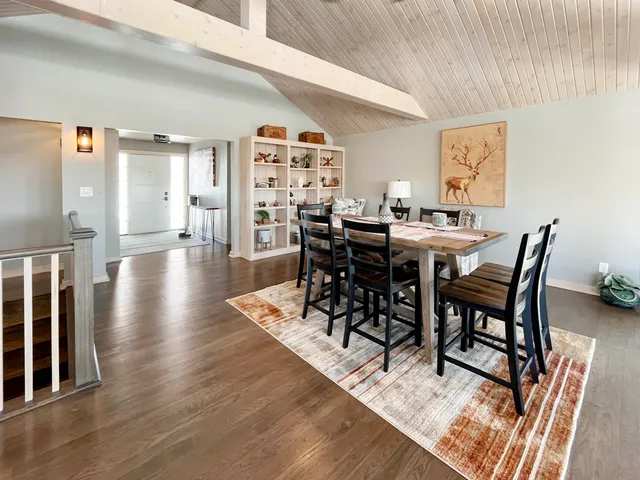 $899,000 | 25-50 Cottage Hill Drive, Lake Carroll, IL 61046