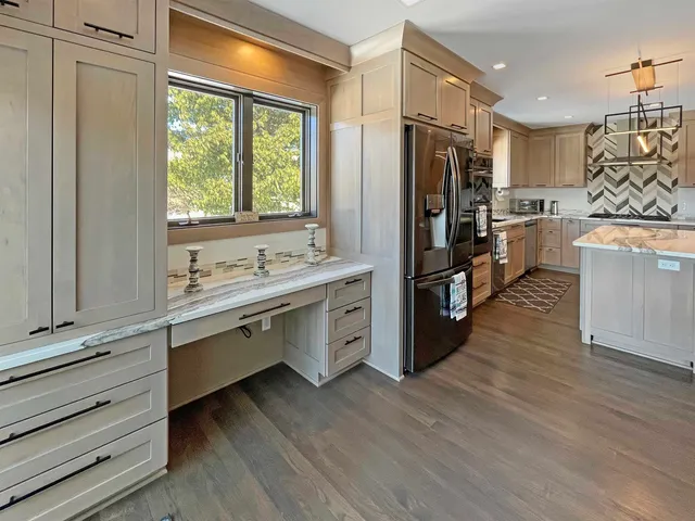 $899,000 | 25-50 Cottage Hill Drive, Lake Carroll, IL 61046