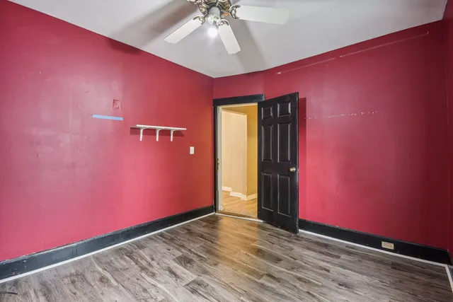 $250,000 | 610 Bluff Street, Waukegan, IL 60085