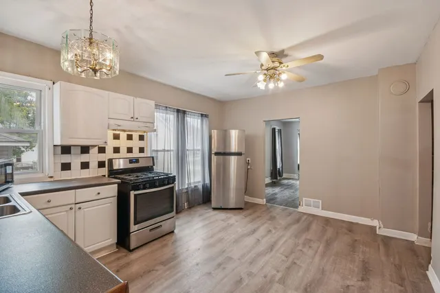 $250,000 | 610 Bluff Street, Waukegan, IL 60085