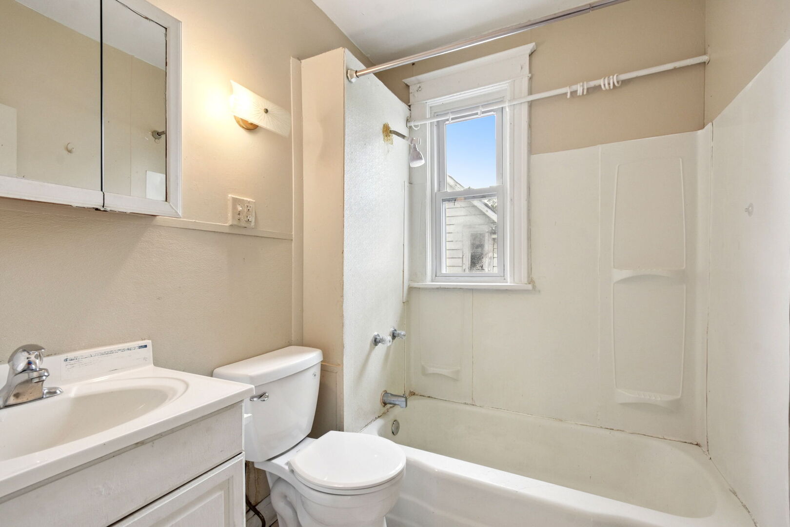 610 Bluff Street Waukegan, IL 60085 - Photo 21 of 31