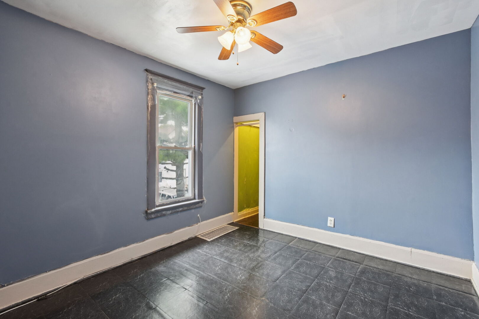 610 Bluff Street Waukegan, IL 60085 - Photo 22 of 31