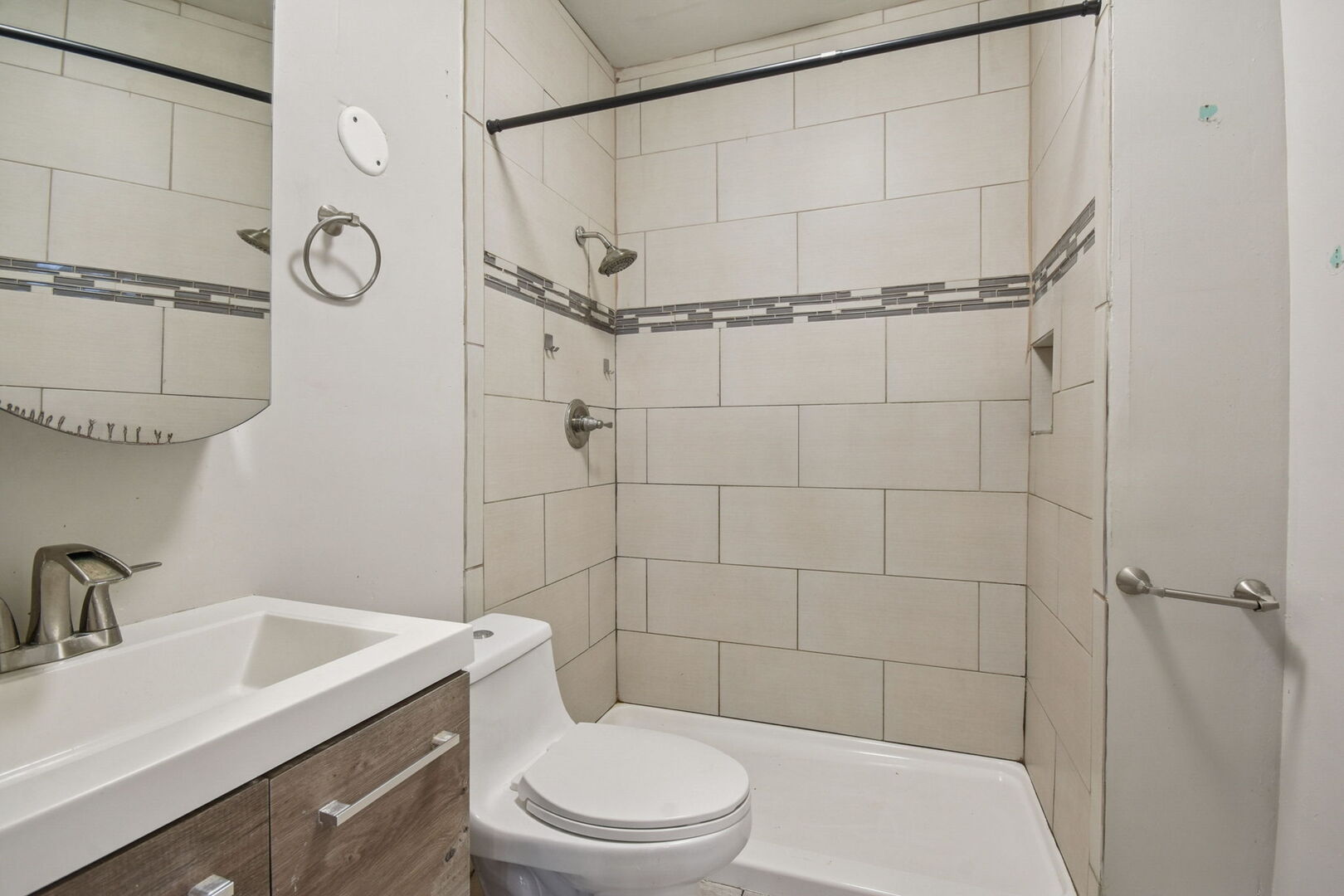 610 Bluff Street Waukegan, IL 60085 - Photo 10 of 31