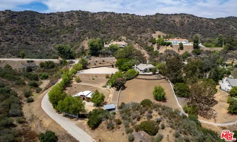 $2,495,000 | 25700 Mulholland Highway, Calabasas, CA 91302