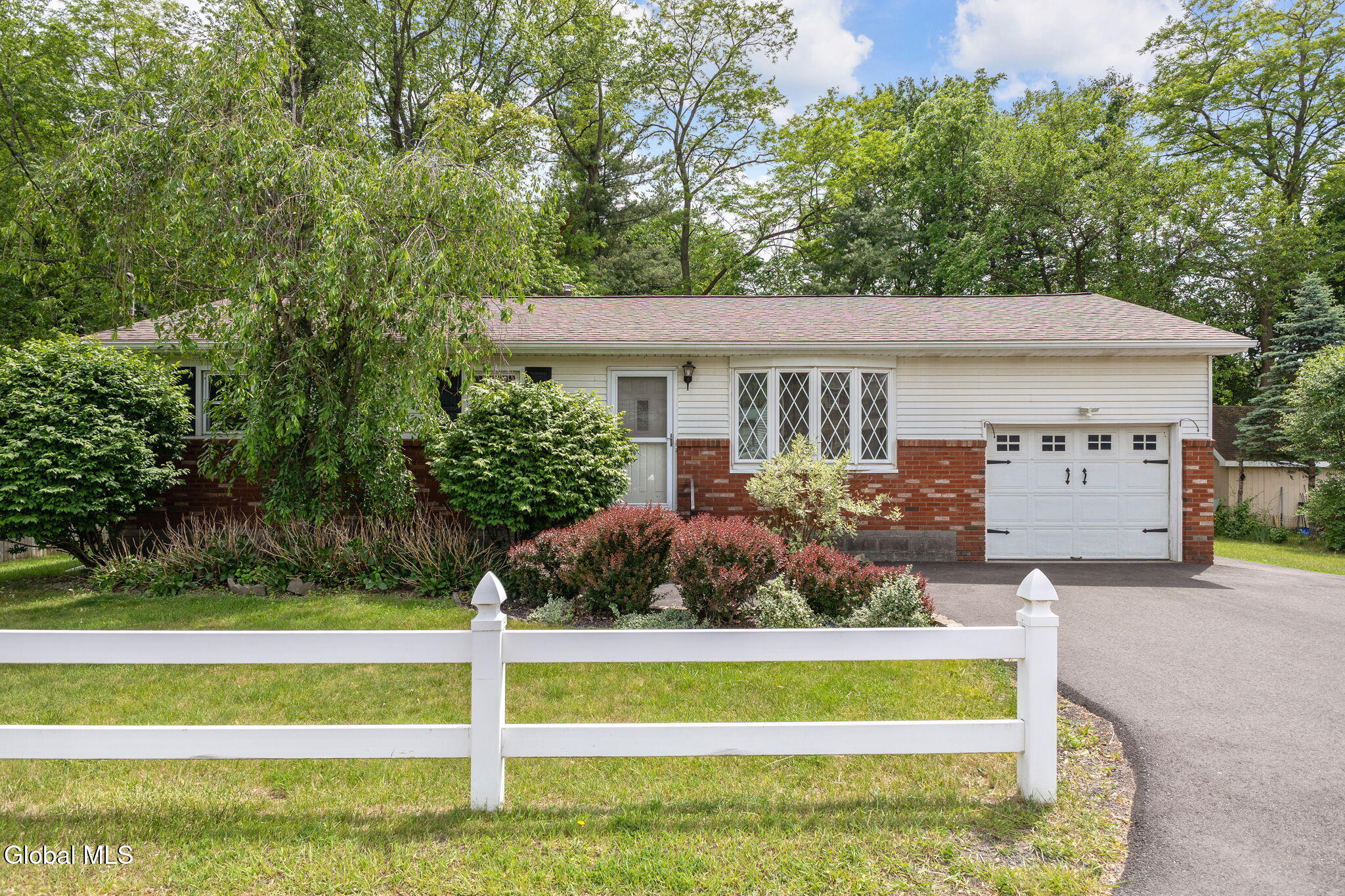 102 Evans Road Rotterdam, NY 12306 - Photo 1 of 42 1