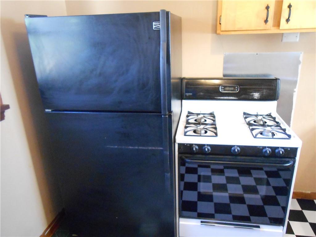 516 Oneida Street Monessen, PA 15062 - Photo 14 of 36 a closeup of a sink