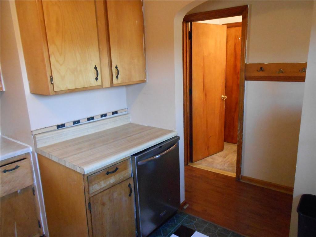 516 Oneida Street Monessen, PA 15062 - Photo 16 of 36 a utility room with washer and dryer