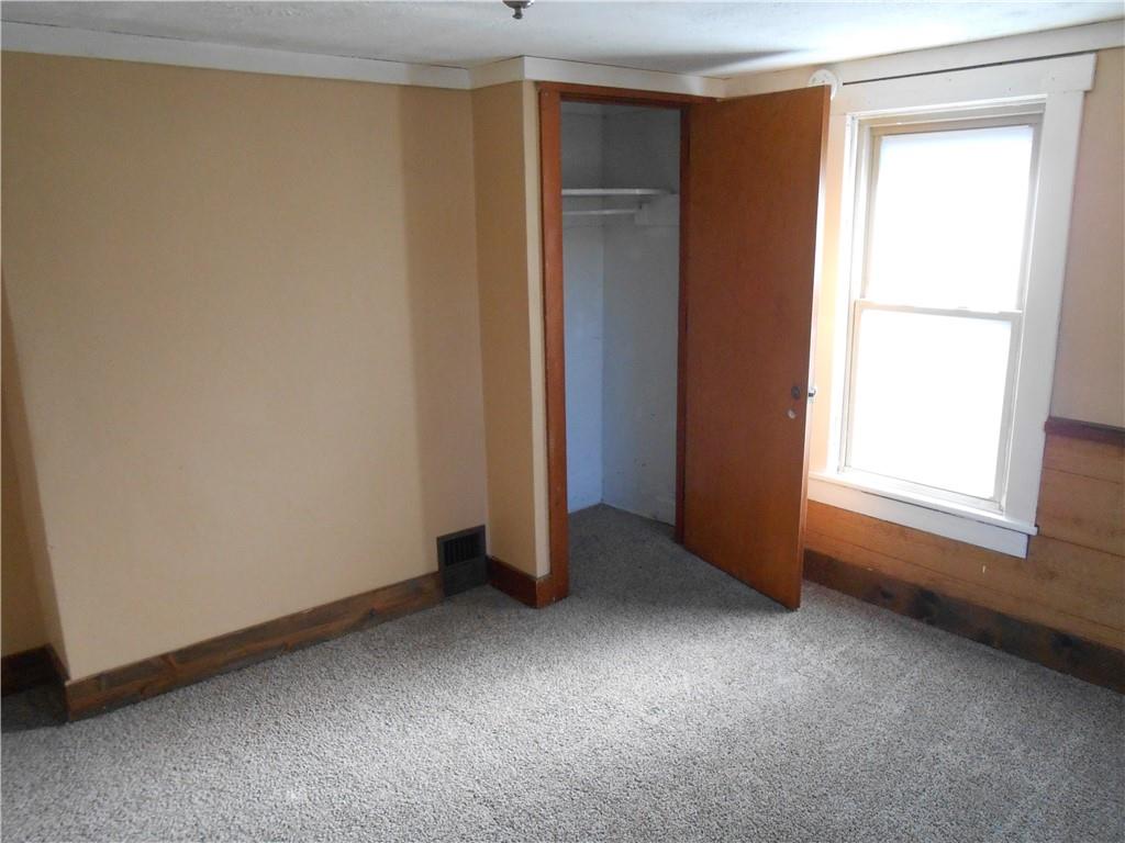 516 Oneida Street Monessen, PA 15062 - Photo 24 of 36 an empty room with windows